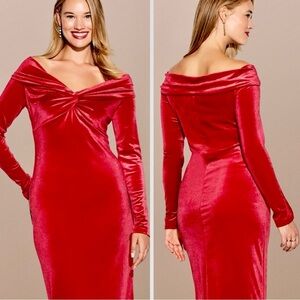 NWTS🌹THE OCCASION L🌹CRIMSON VELVET LONG SLEEVED OFF THE SHOULDER FITTED MAXI🌹